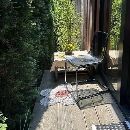 Luxusni V Praze Klanovicich Na Zahrade, 20 Minut Do Centra Prahy Appartement Šestajovice